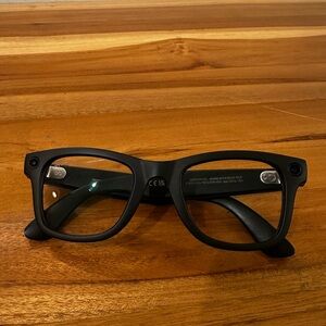 Ray-Ban Meta Wayfarer, Clear/Green Transitions